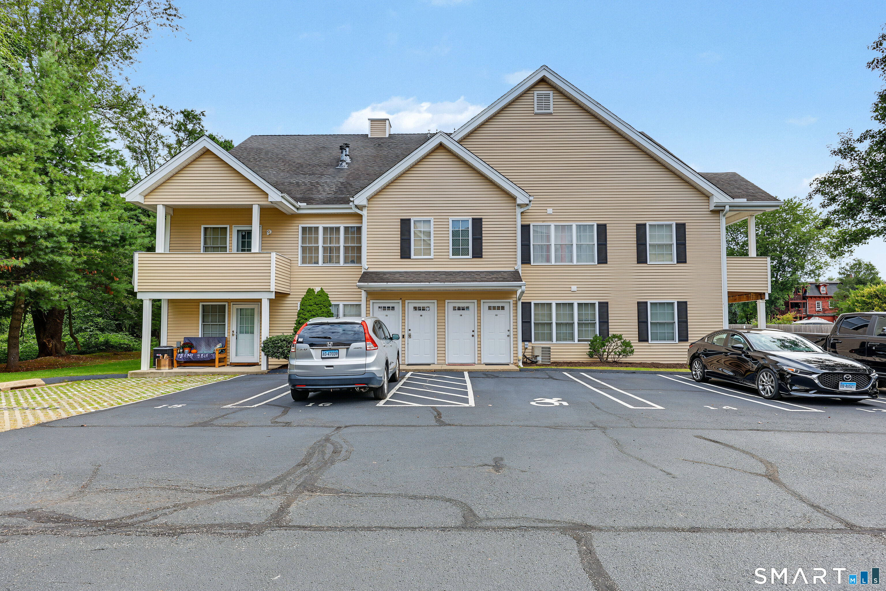 661 West Avenue Milford CT 06460
