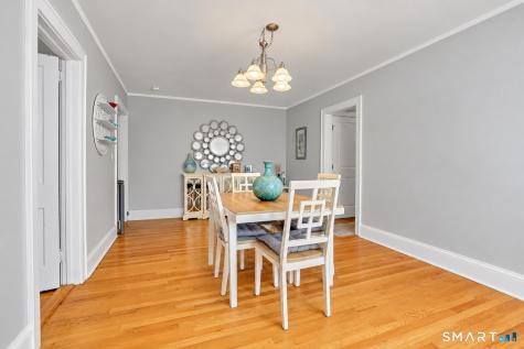 18 Robin Road West Hartford CT 06119