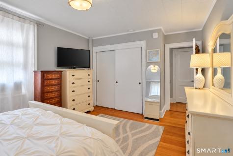 18 Robin Road West Hartford CT 06119