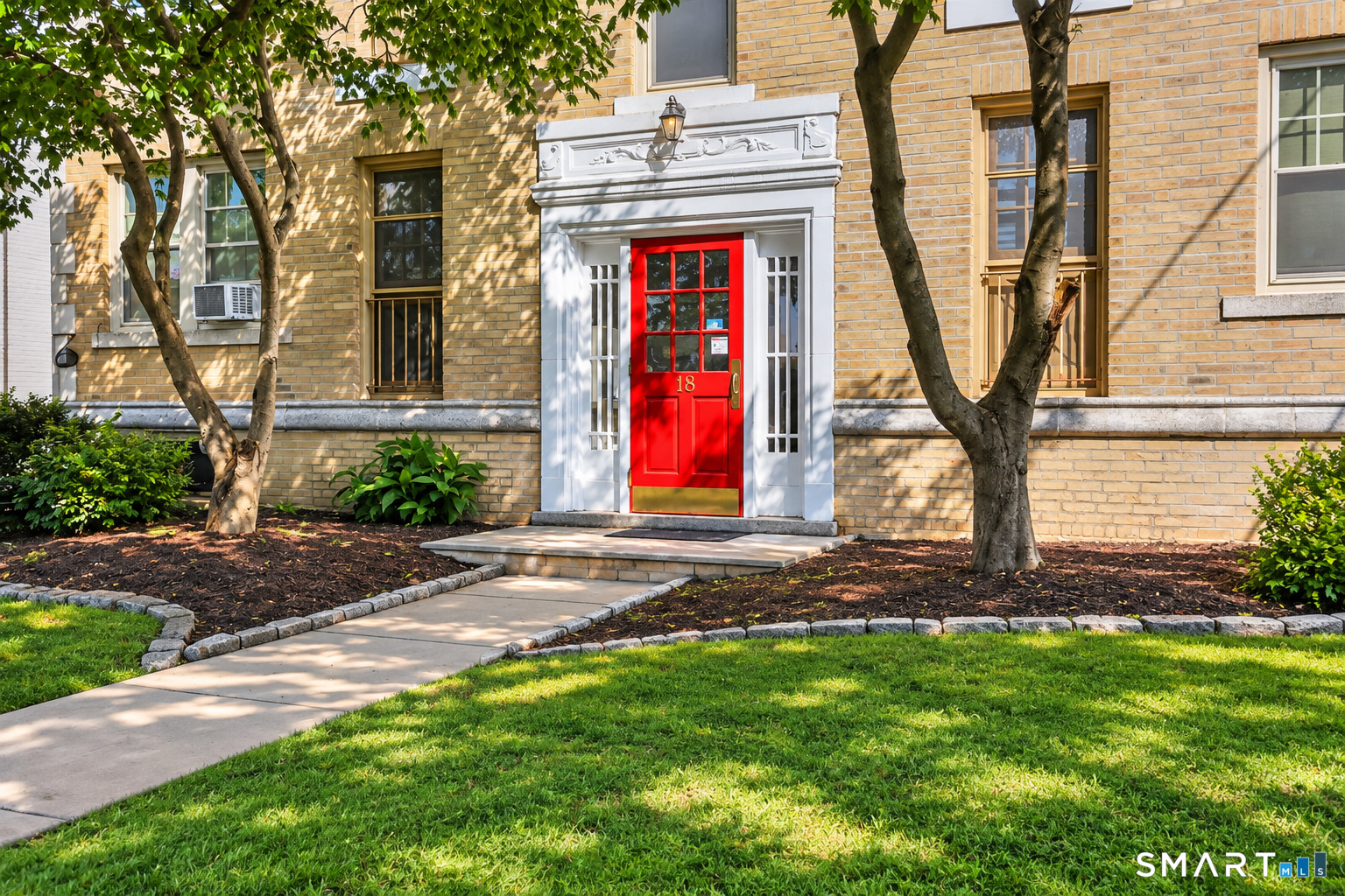 18 Robin Road West Hartford CT 06119