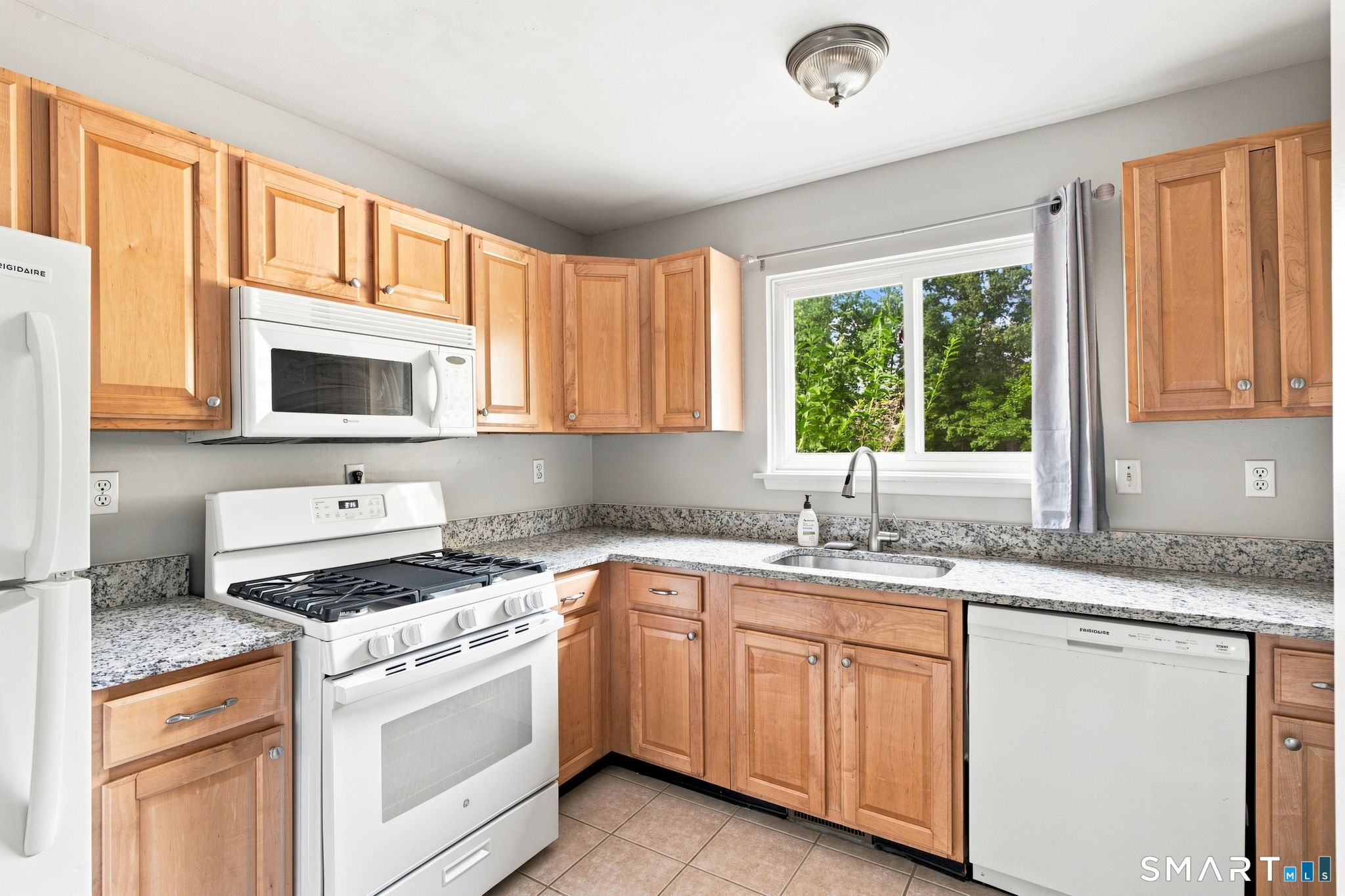 28 Larkspur Drive Cromwell CT 06416