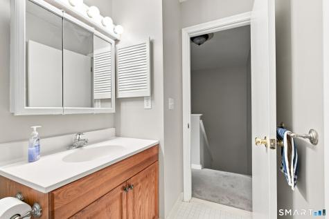 28 Larkspur Drive Cromwell CT 06416