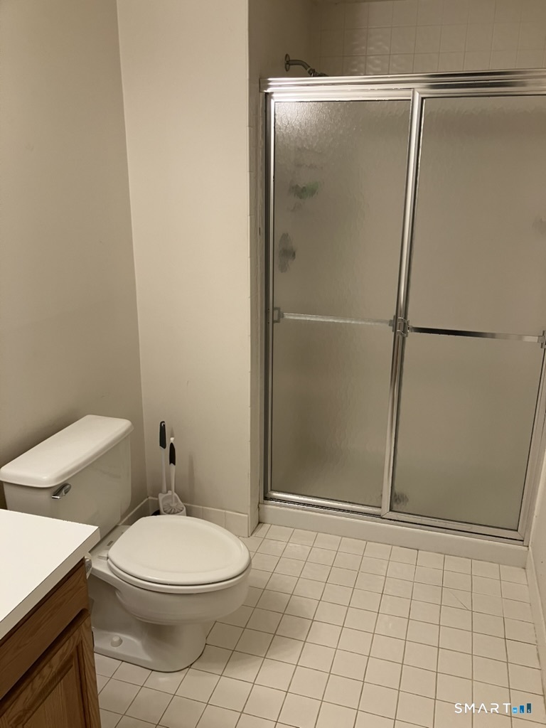 5 Overlook Court Avon CT 06001