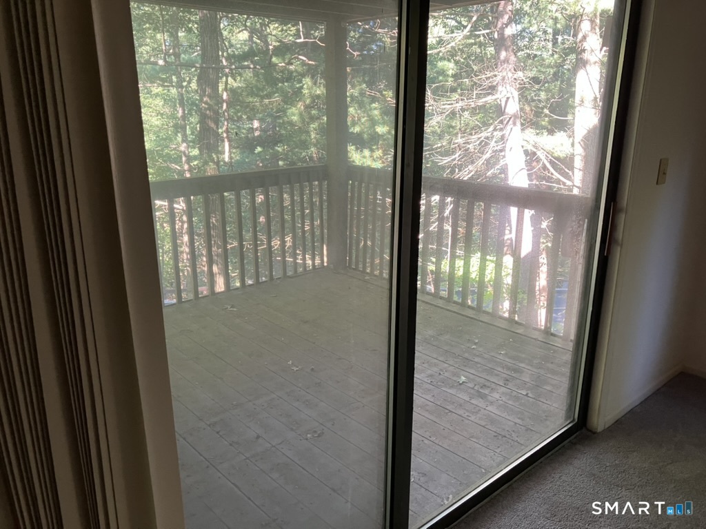 5 Overlook Court Avon CT 06001