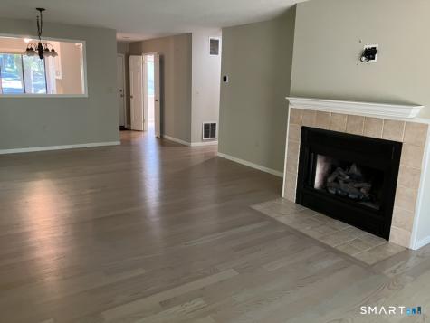 5 Overlook Court Avon CT 06001