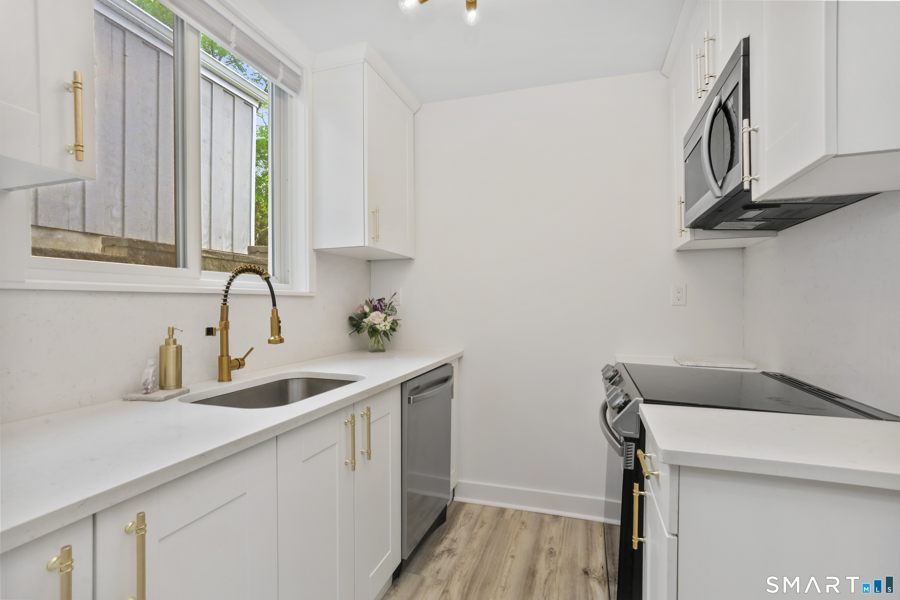 22 Rowayton Woods Drive Norwalk CT 06854