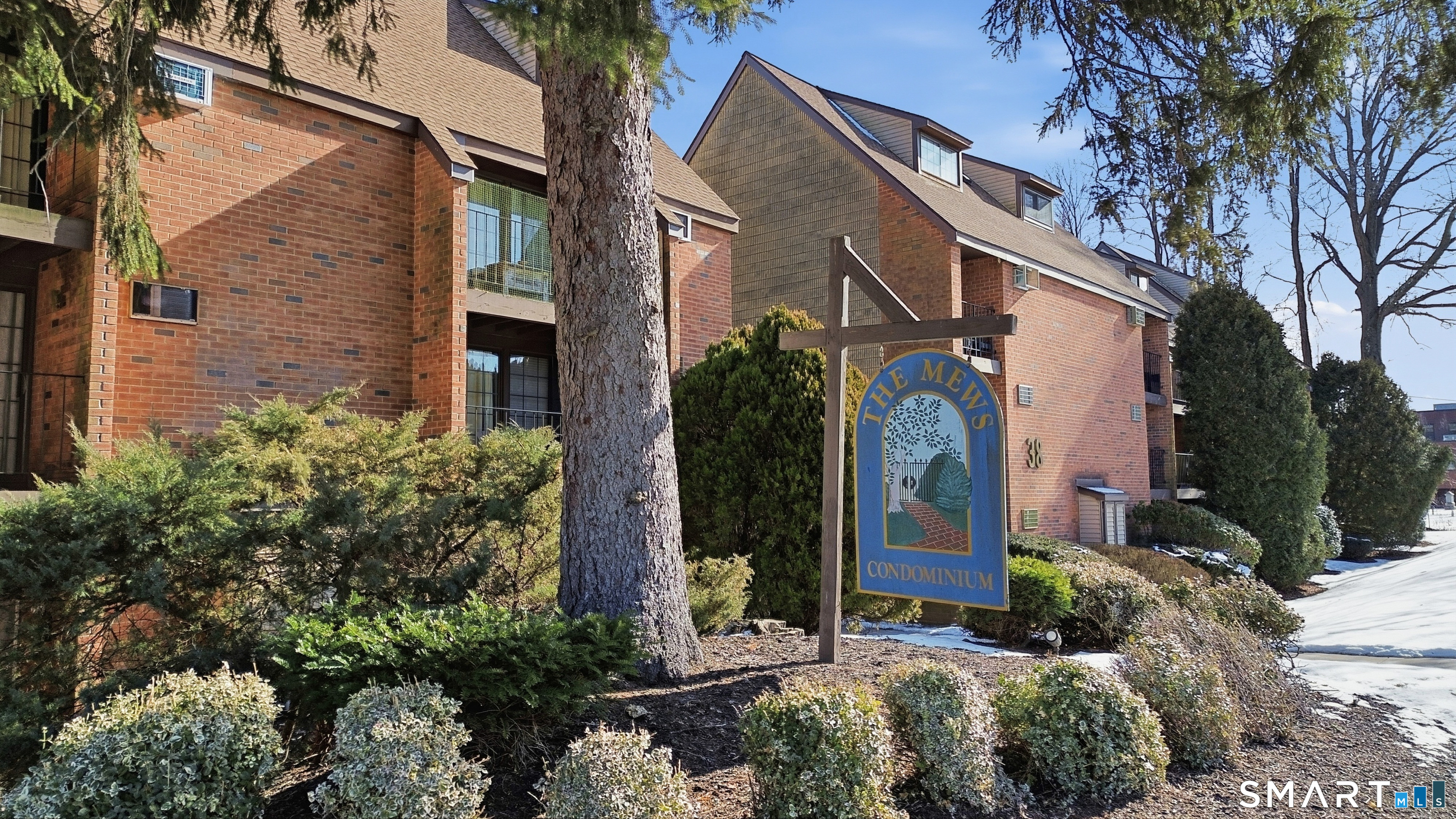 42 North Main Street West Hartford CT 06107