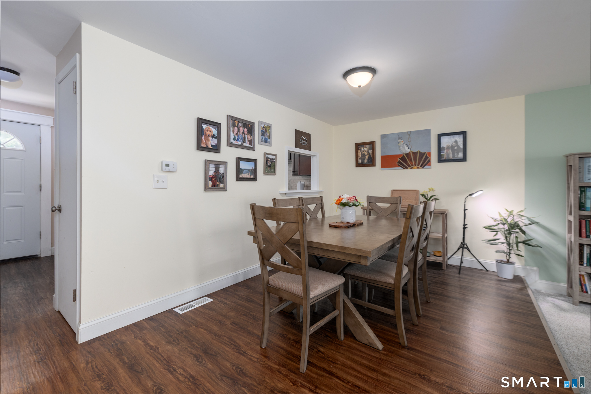 24 East Gate Lane Hamden CT 06514