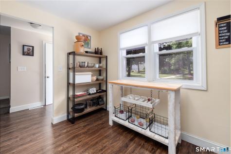 24 East Gate Lane Hamden CT 06514