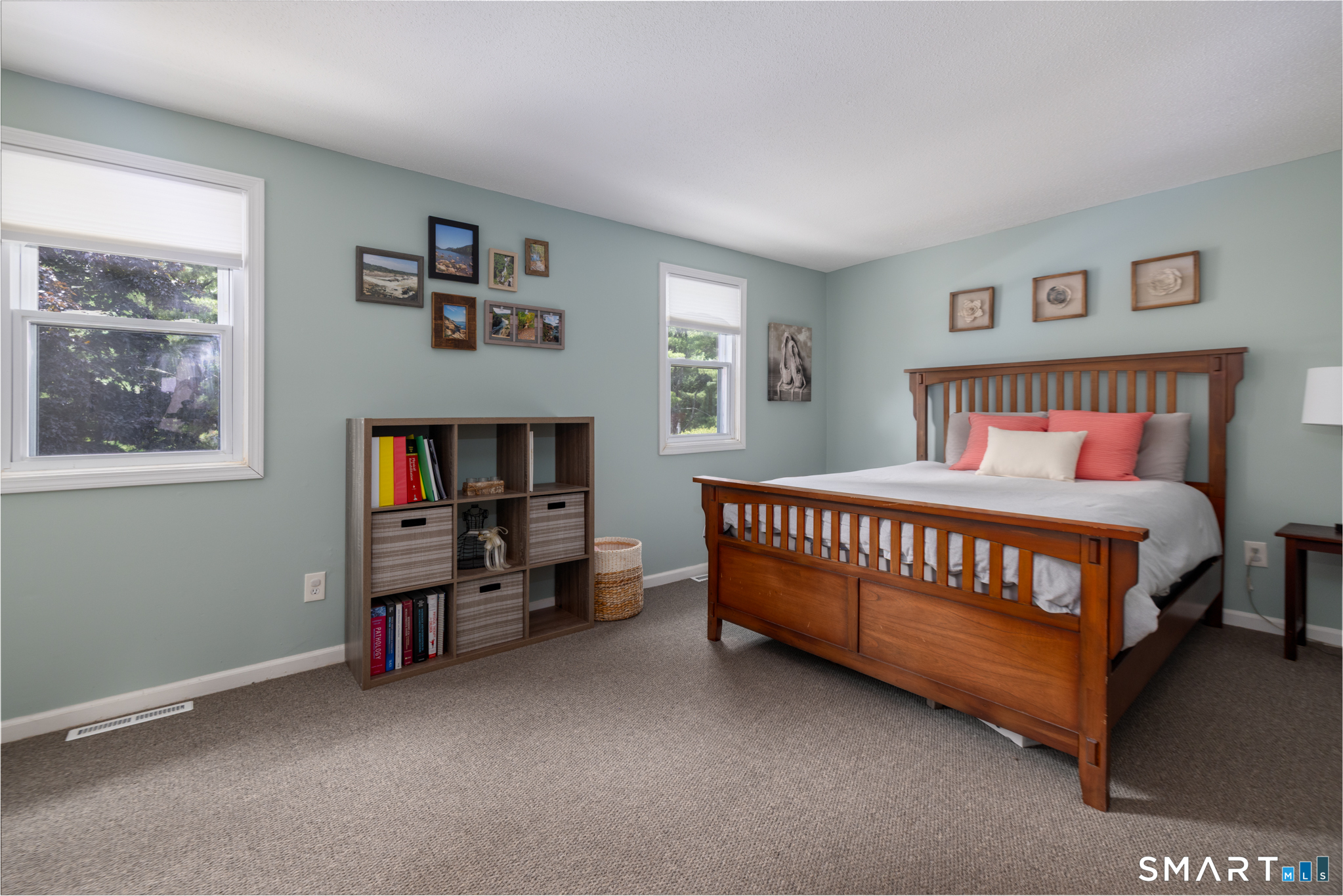 24 East Gate Lane Hamden CT 06514