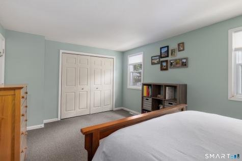 24 East Gate Lane Hamden CT 06514