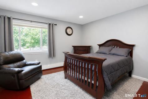 3 Camelot Drive Bloomfield CT 06002