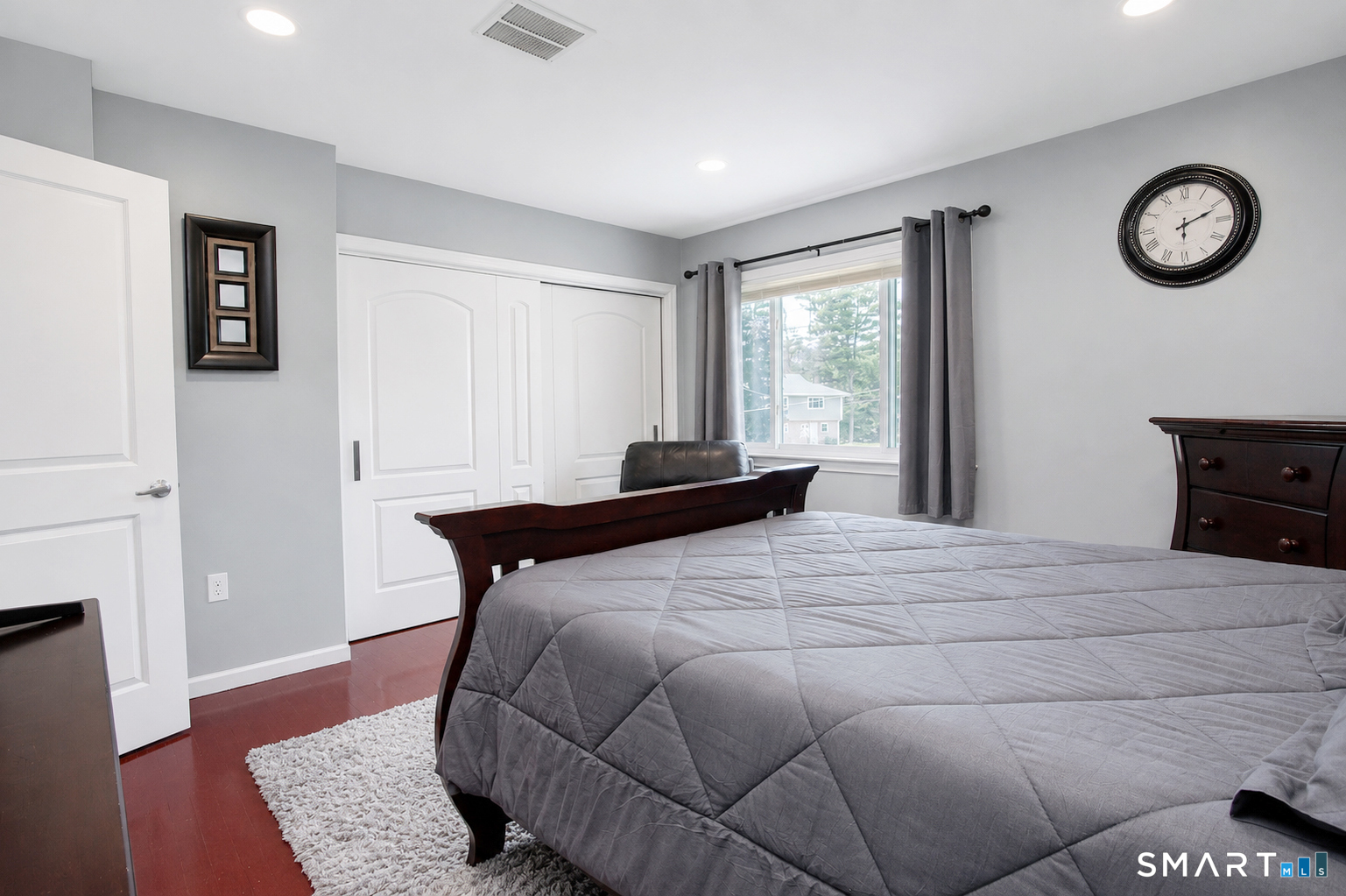 3 Camelot Drive Bloomfield CT 06002