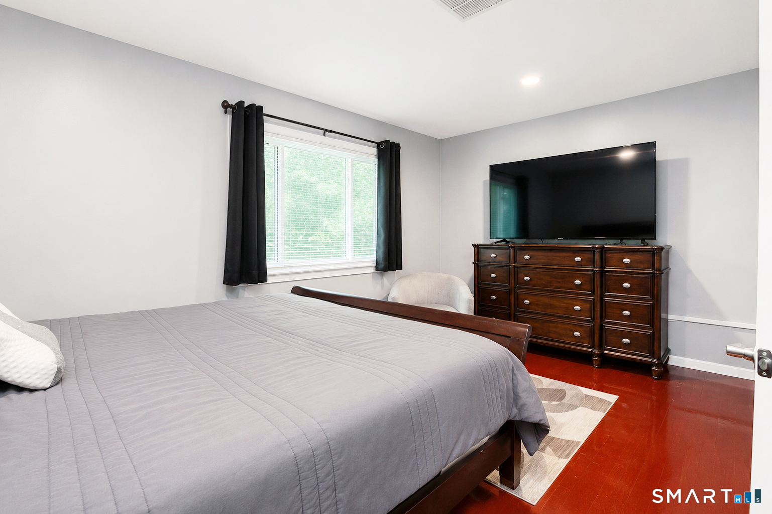 3 Camelot Drive Bloomfield CT 06002