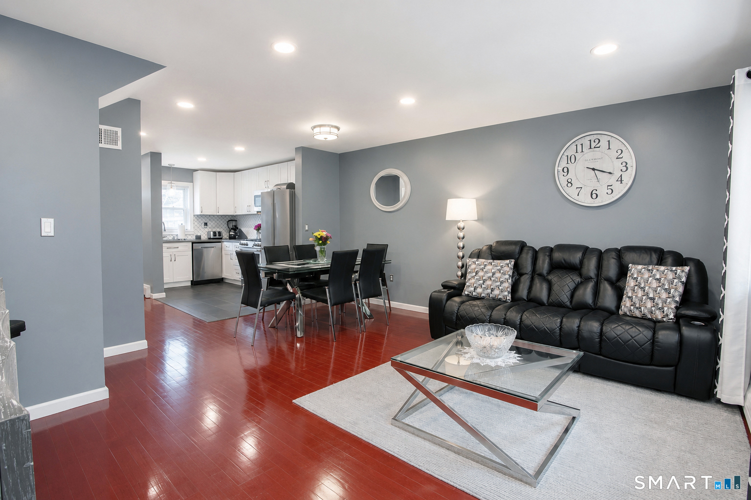 3 Camelot Drive Bloomfield CT 06002
