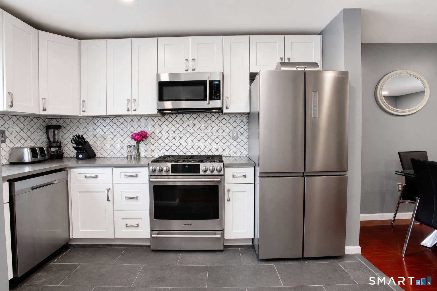 3 Camelot Drive Bloomfield CT 06002