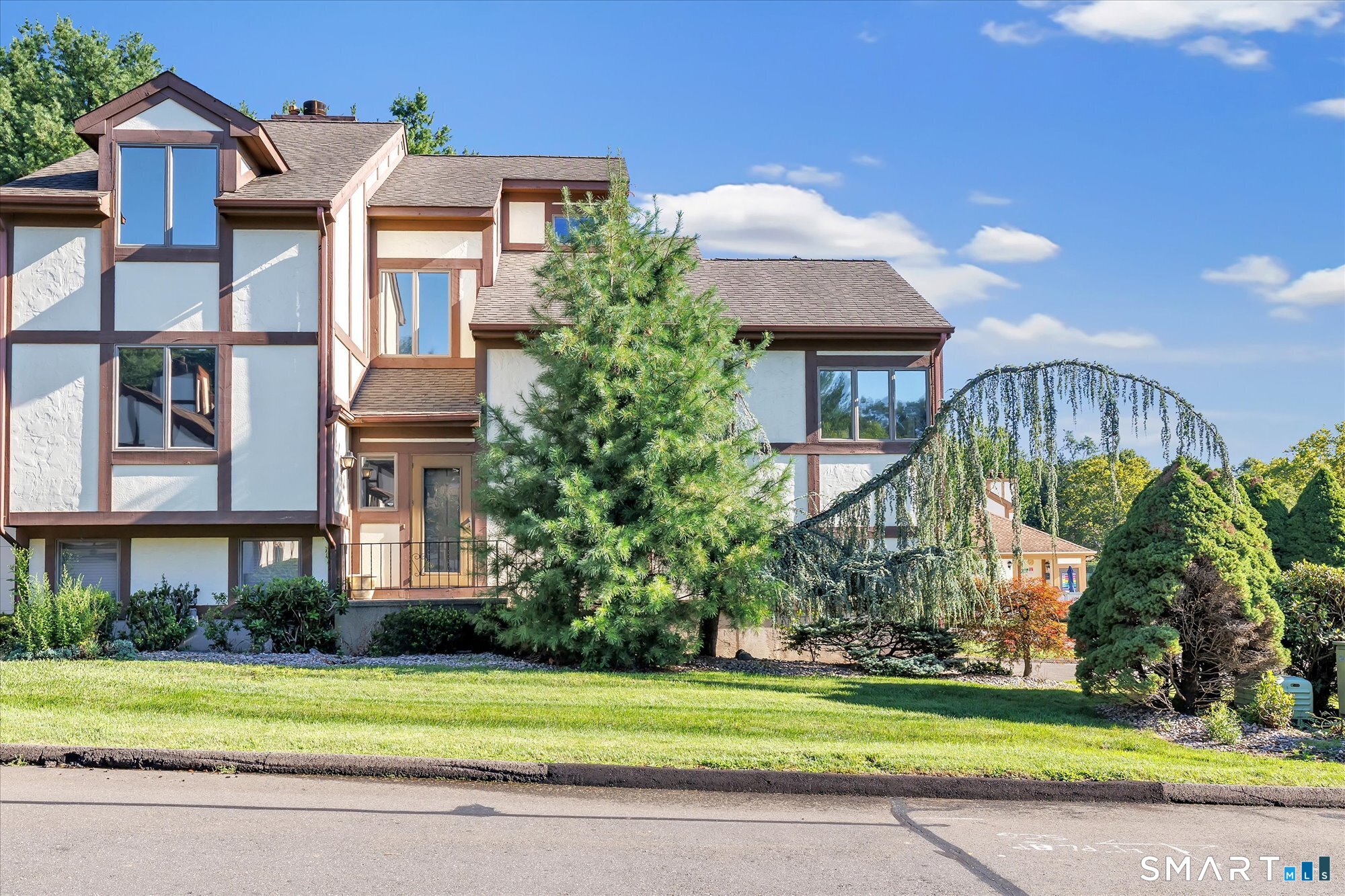 690 Forest Road West Haven CT 06516