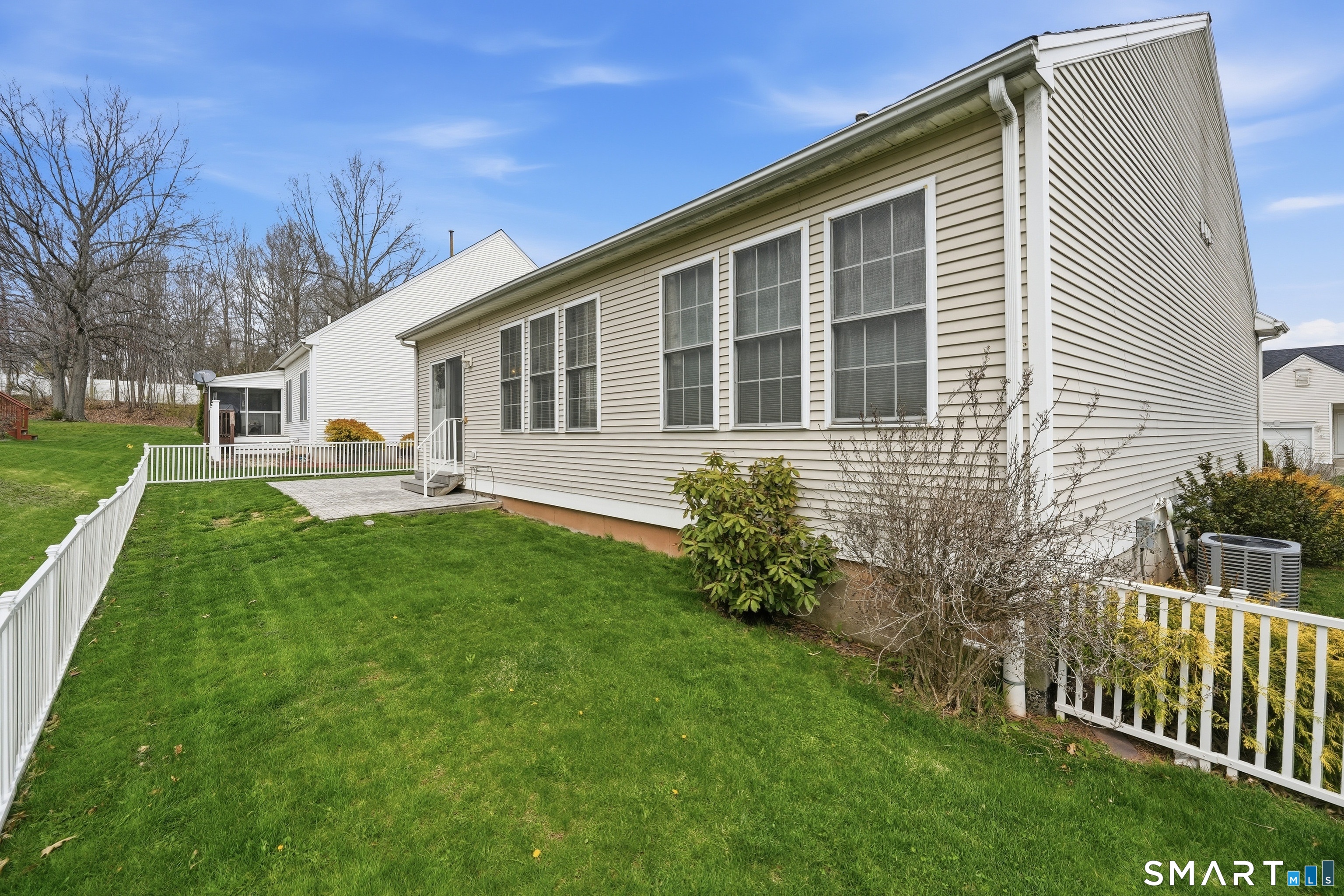 17 Heather Lane Suffield CT 06078