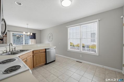17 Heather Lane Suffield CT 06078