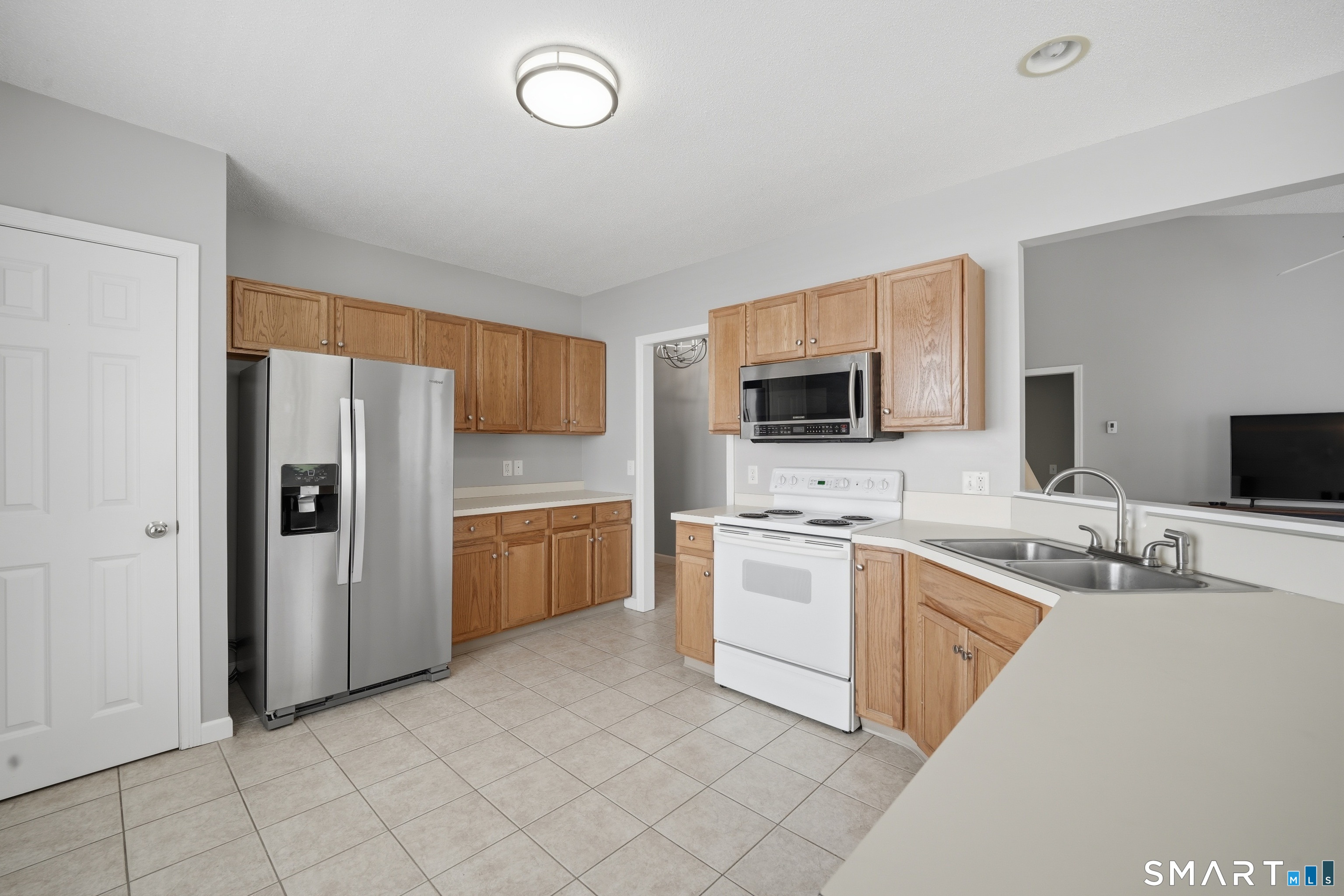 17 Heather Lane Suffield CT 06078