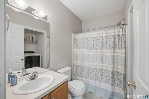17 Heather Lane Suffield CT 06078