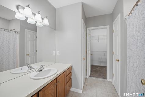 17 Heather Lane Suffield CT 06078