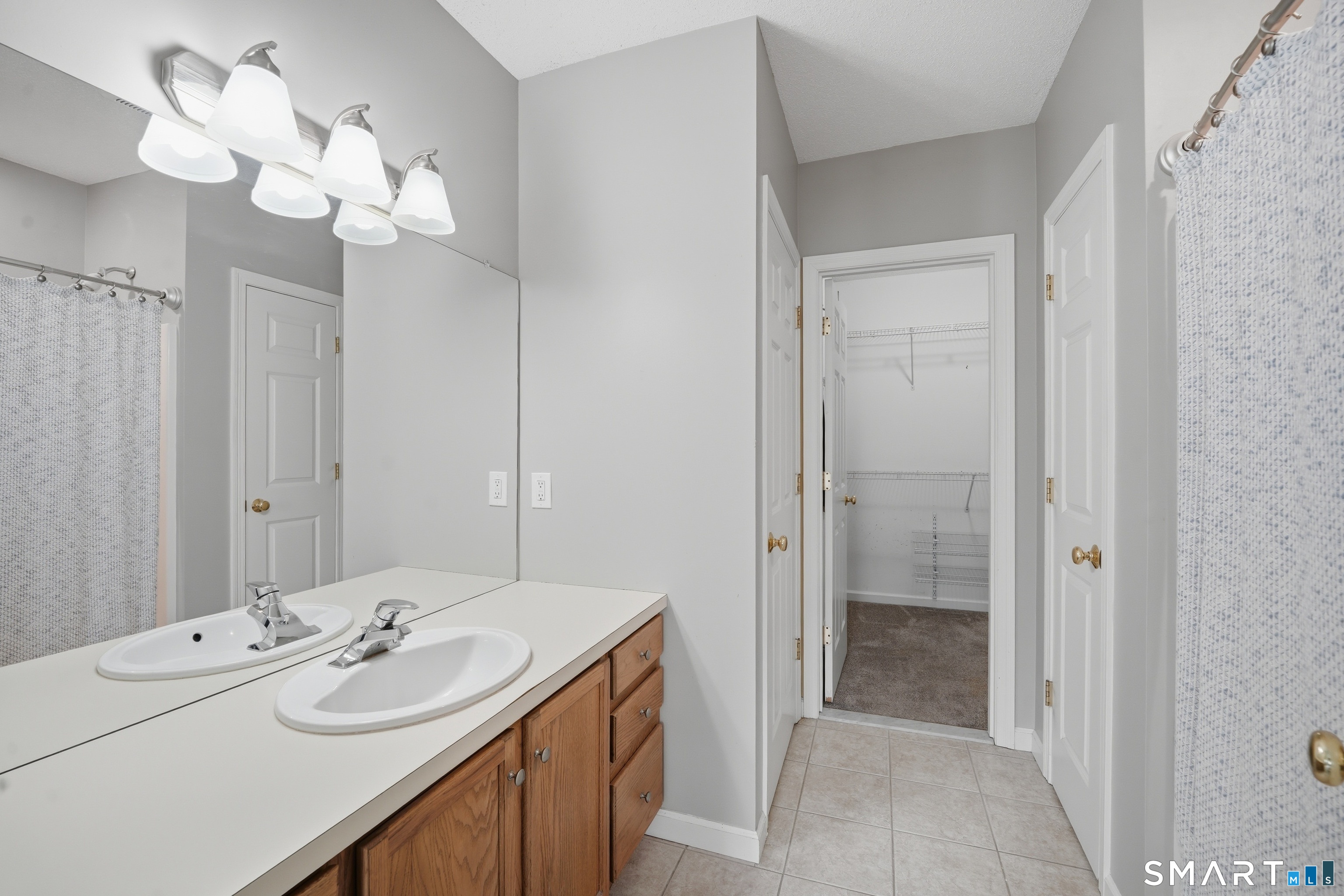 17 Heather Lane Suffield CT 06078