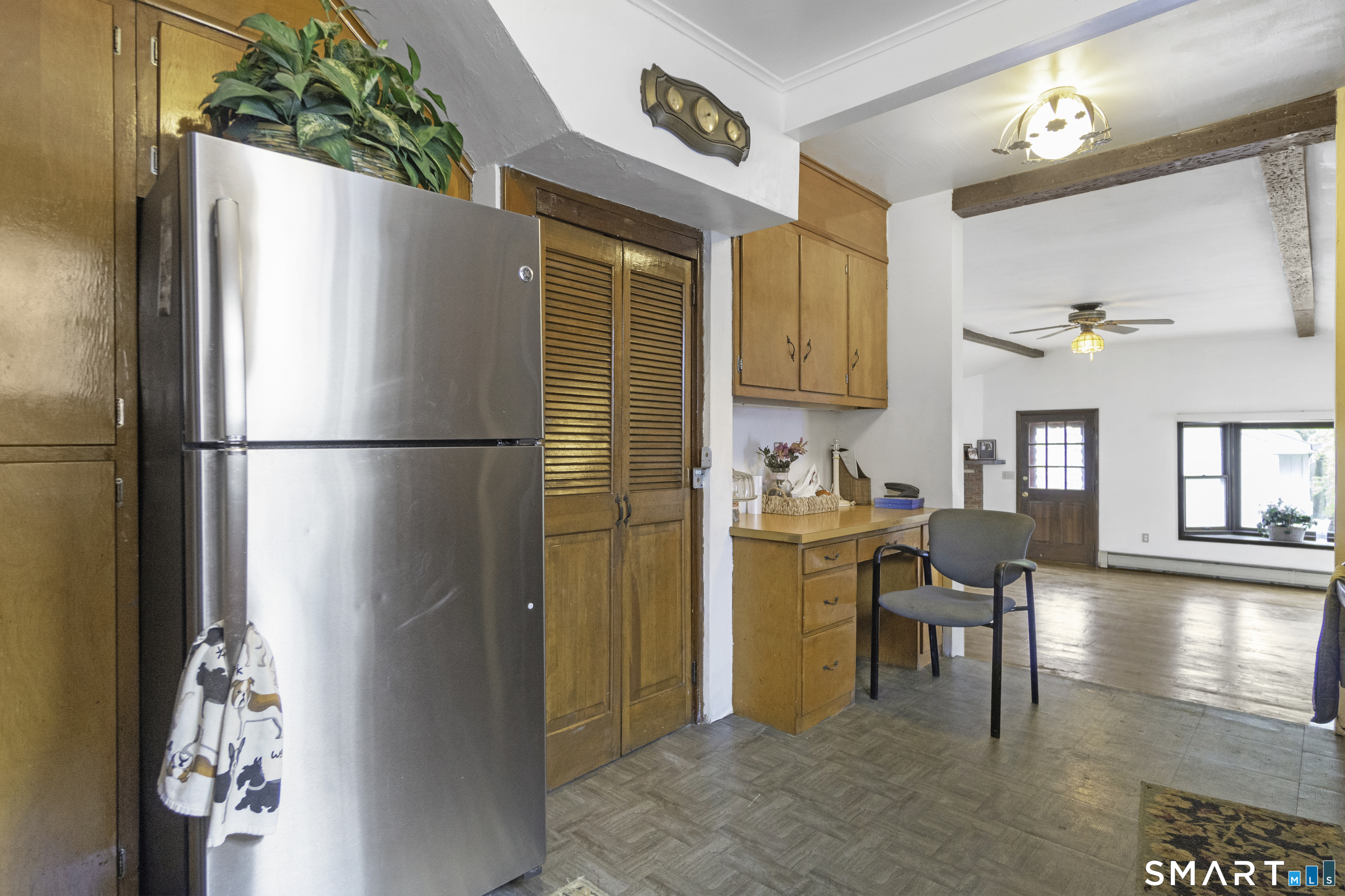 33 Colonial Road Stamford CT 06906