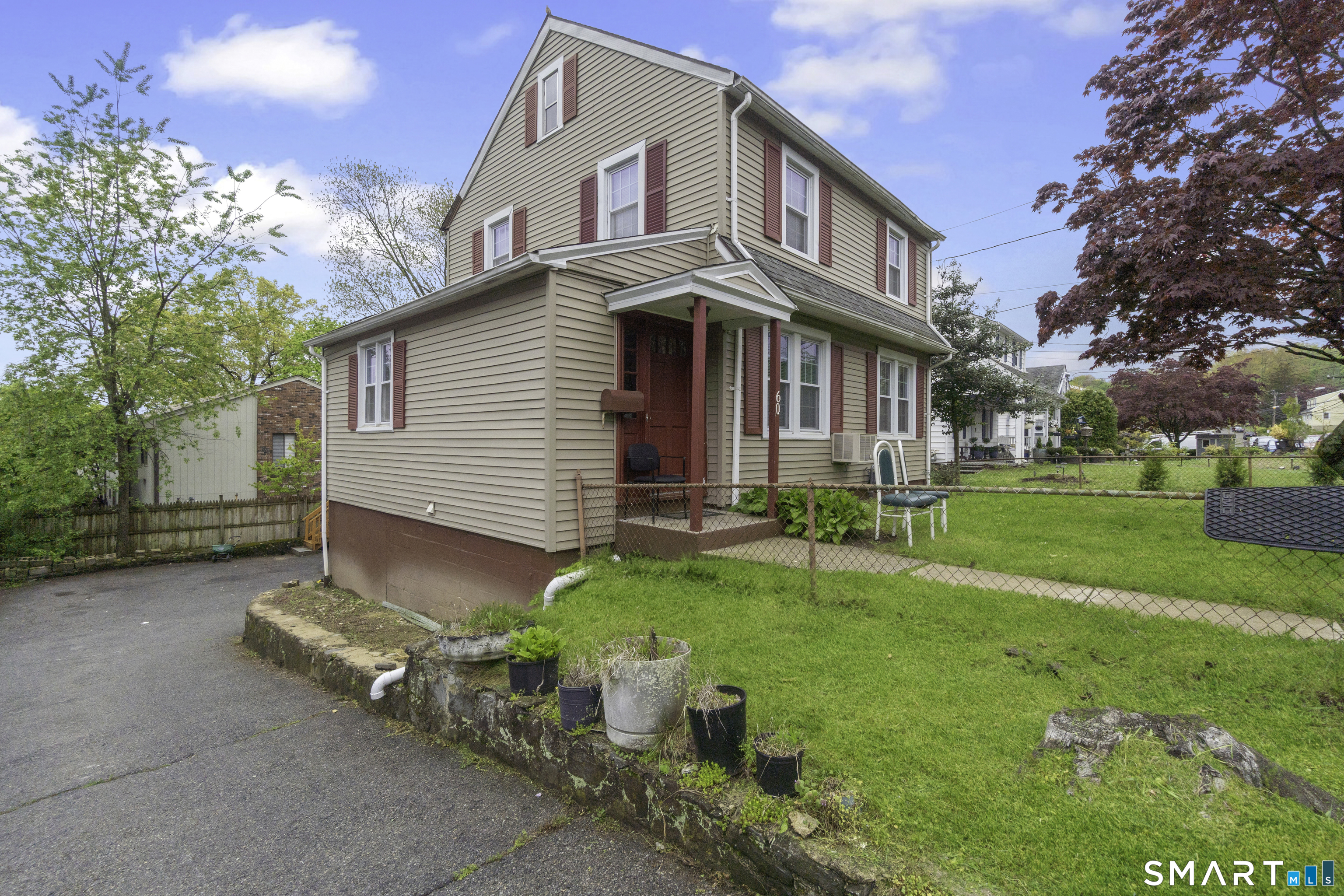 33 Colonial Road Stamford CT 06906