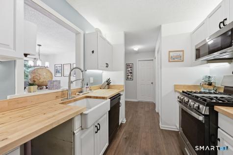 2390 State Street Hamden CT 06517