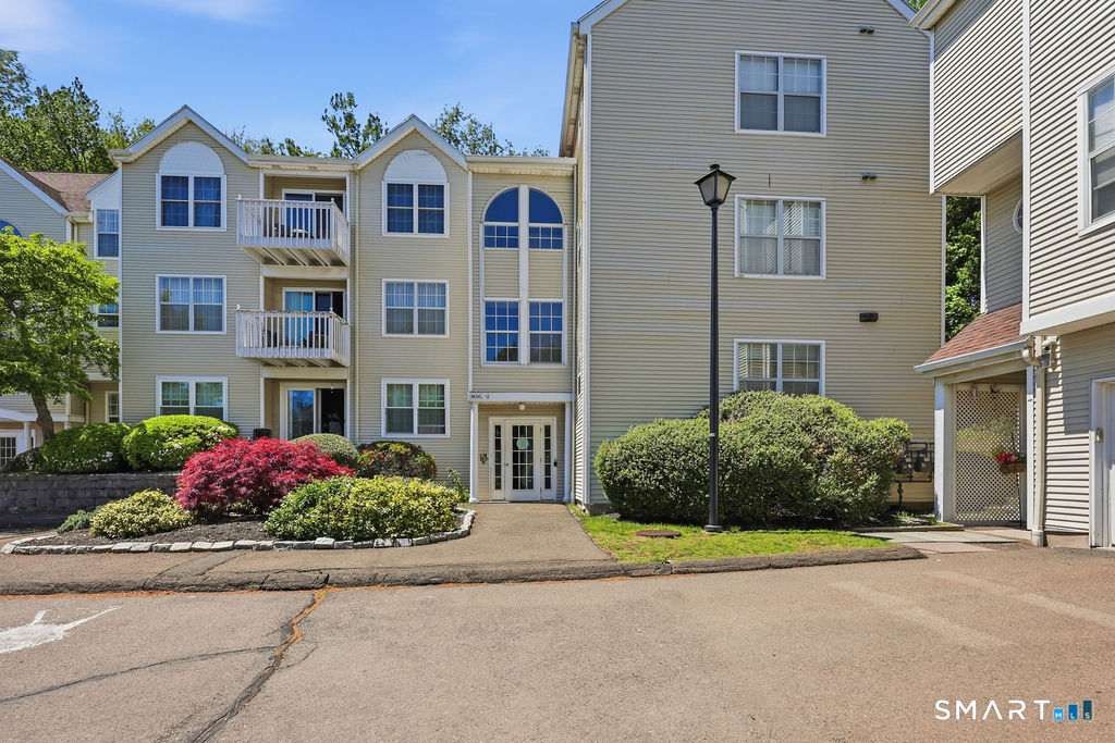 2390 State Street Hamden CT 06517