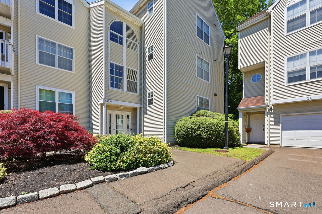 2390 State Street Hamden CT 06517