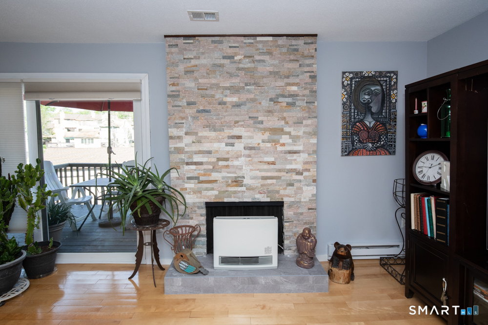 15 Pilgrim Harbor Wallingford CT 06492