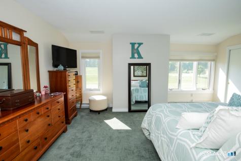 15 Pilgrim Harbor Wallingford CT 06492