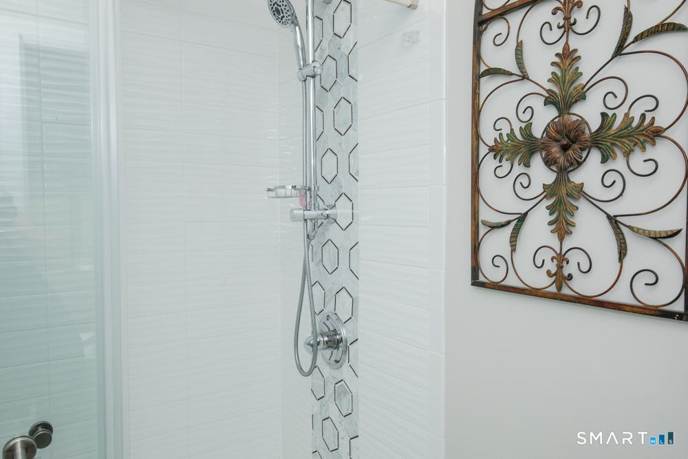 15 Pilgrim Harbor Wallingford CT 06492
