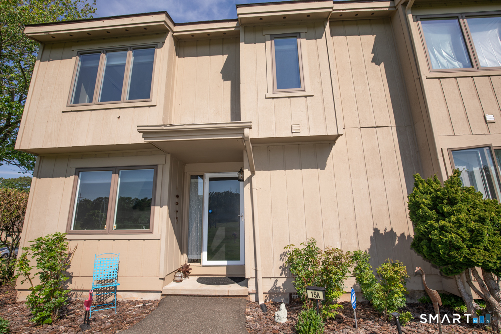 15 Pilgrim Harbor Wallingford CT 06492