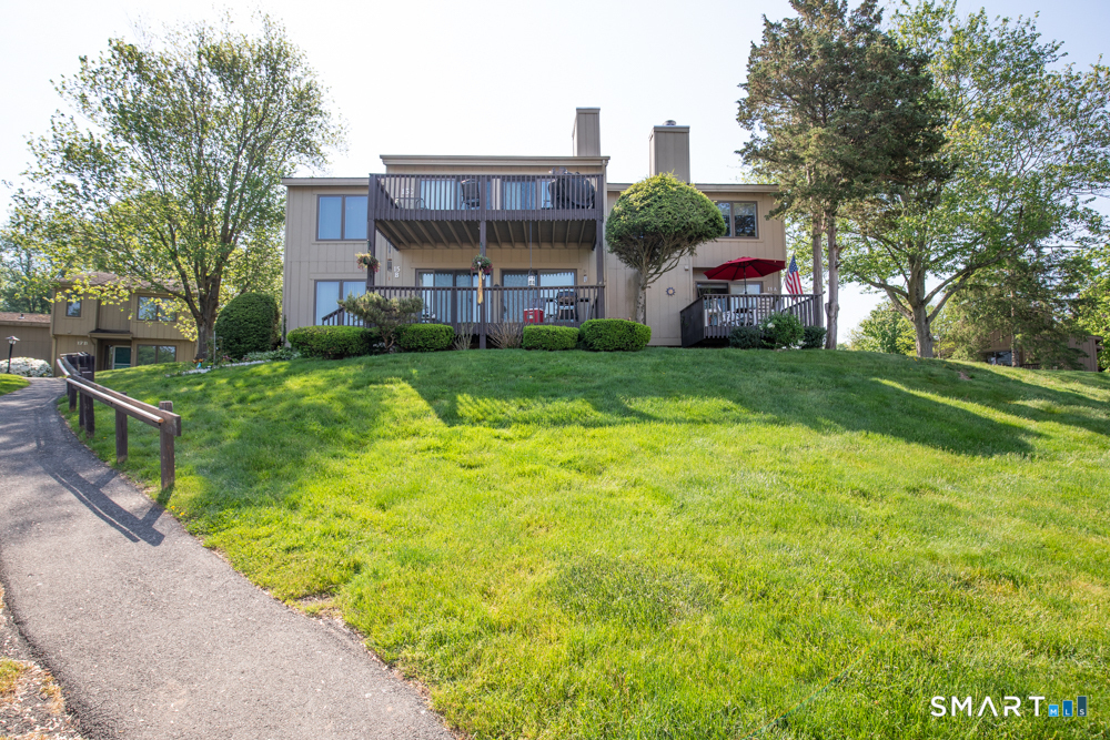 15 Pilgrim Harbor Wallingford CT 06492