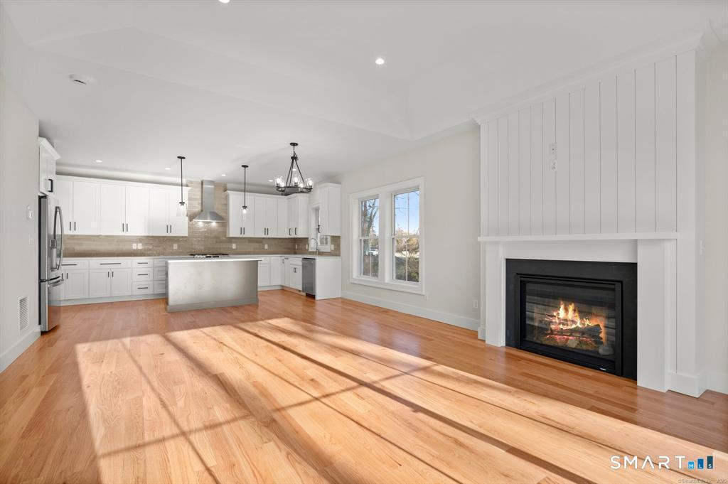 20 Fieldstone Court Bethel CT 06801