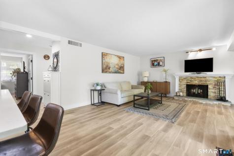 38 Heritage Village Southbury CT 06488