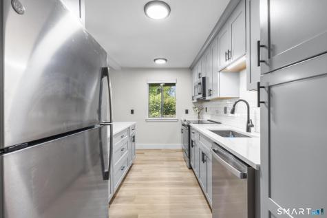 38 Heritage Village Southbury CT 06488