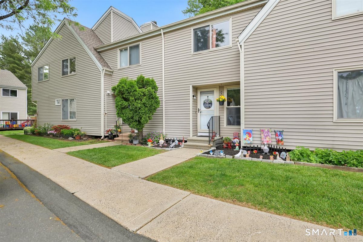 15 Cherokee Court Cromwell CT 06416