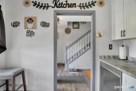 15 Cherokee Court Cromwell CT 06416