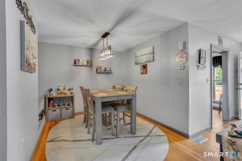 15 Cherokee Court Cromwell CT 06416