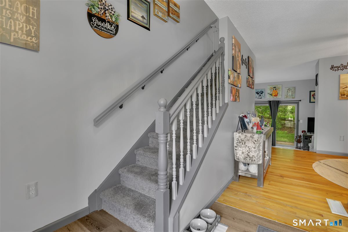 15 Cherokee Court Cromwell CT 06416