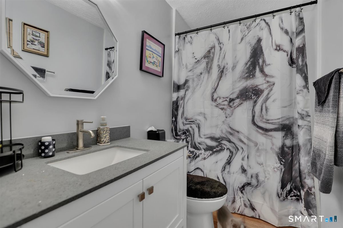 15 Cherokee Court Cromwell CT 06416