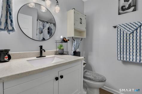 15 Cherokee Court Cromwell CT 06416