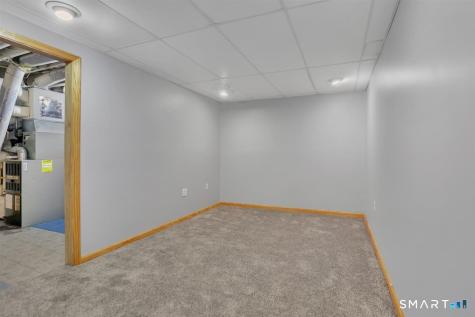15 Cherokee Court Cromwell CT 06416