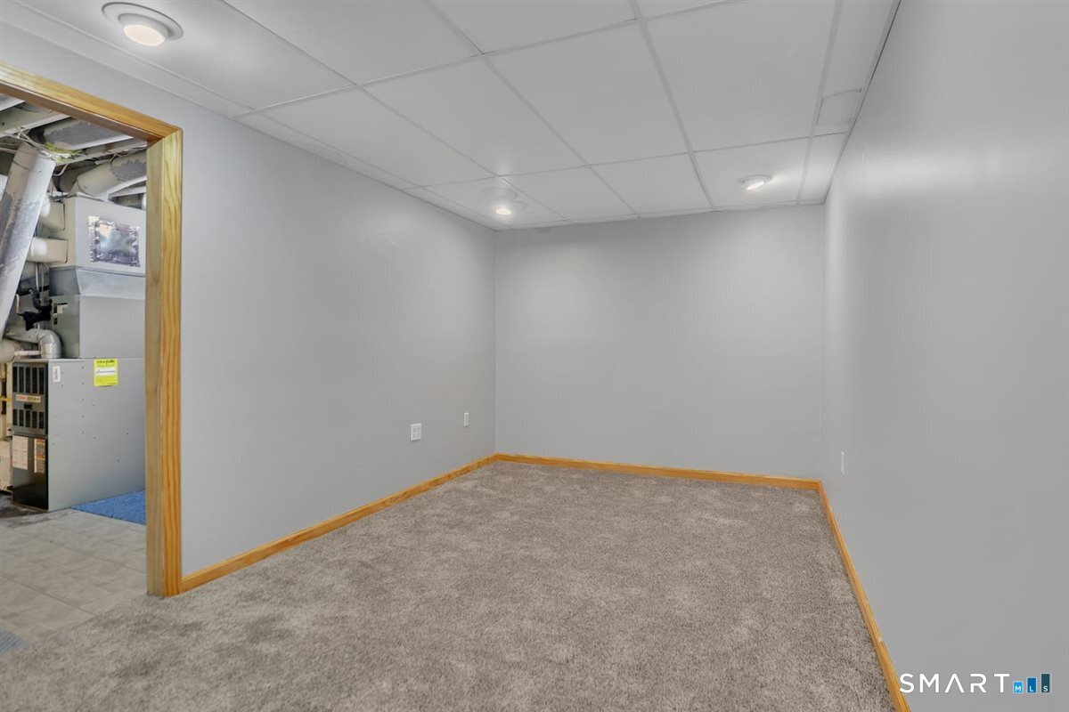 15 Cherokee Court Cromwell CT 06416