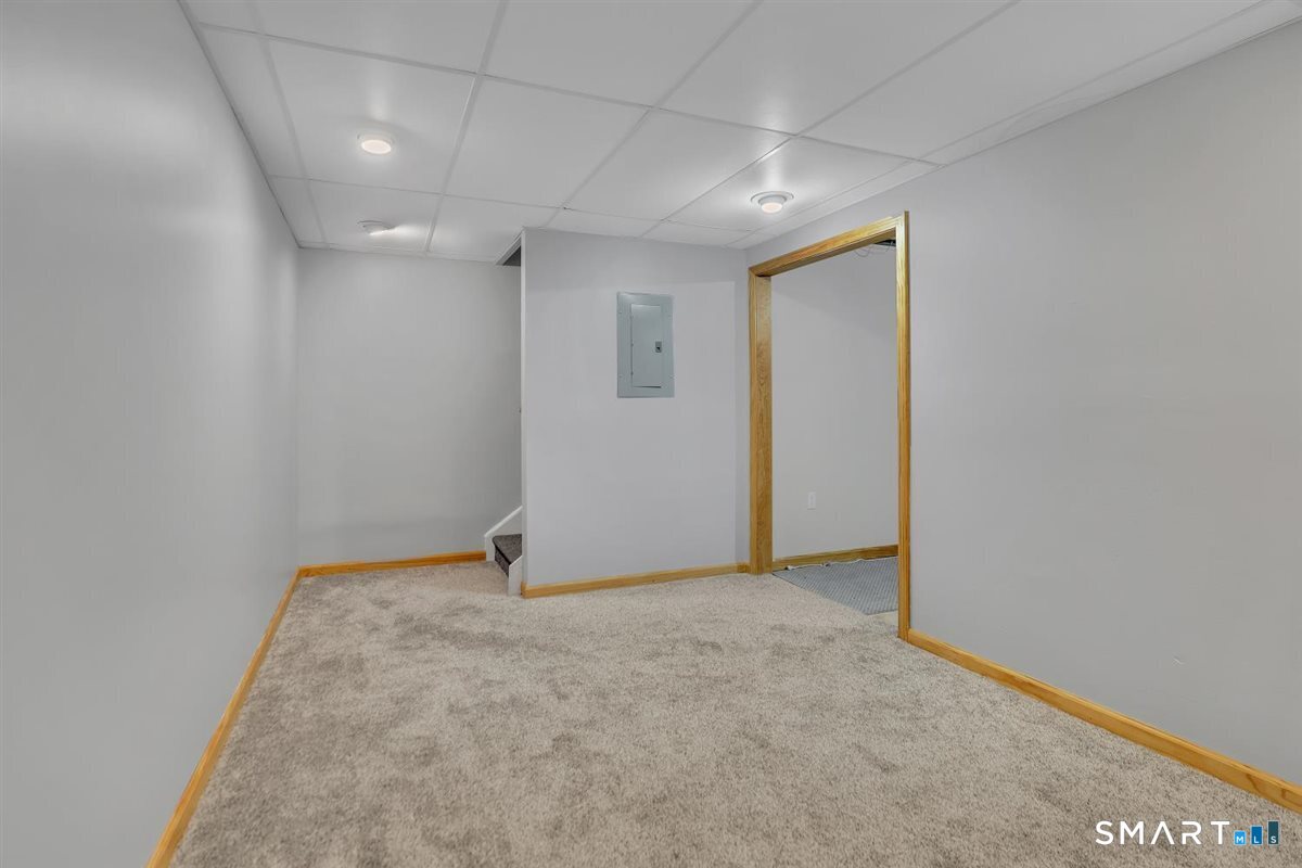 15 Cherokee Court Cromwell CT 06416