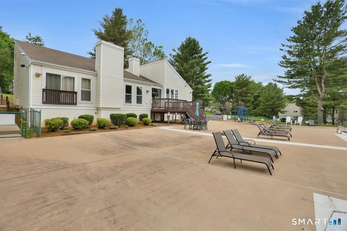 15 Cherokee Court Cromwell CT 06416